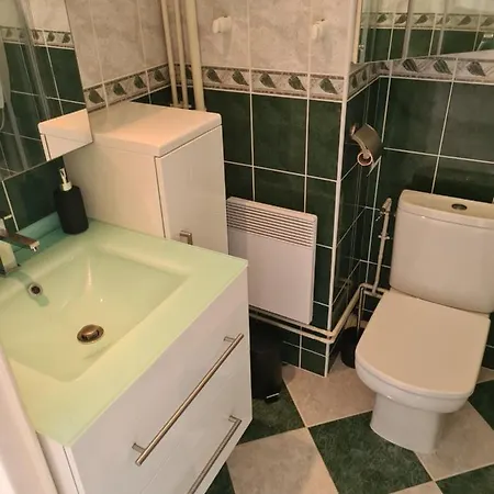 Apartment Proche De La *
